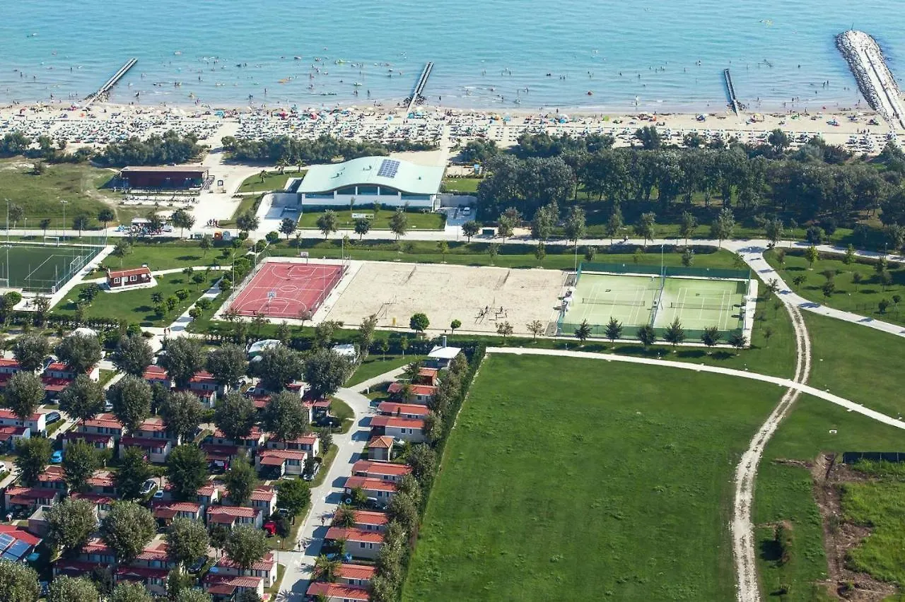 Apartment In Villaggio Ai Pini In Lido Altanea Caorle Italy