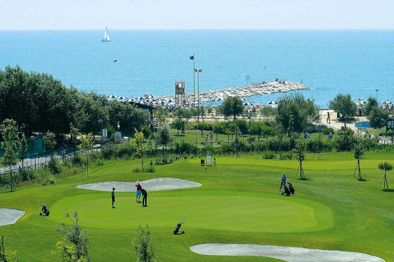 Apartment In Villaggio Ai Pini In Lido Altanea Caorle Italy