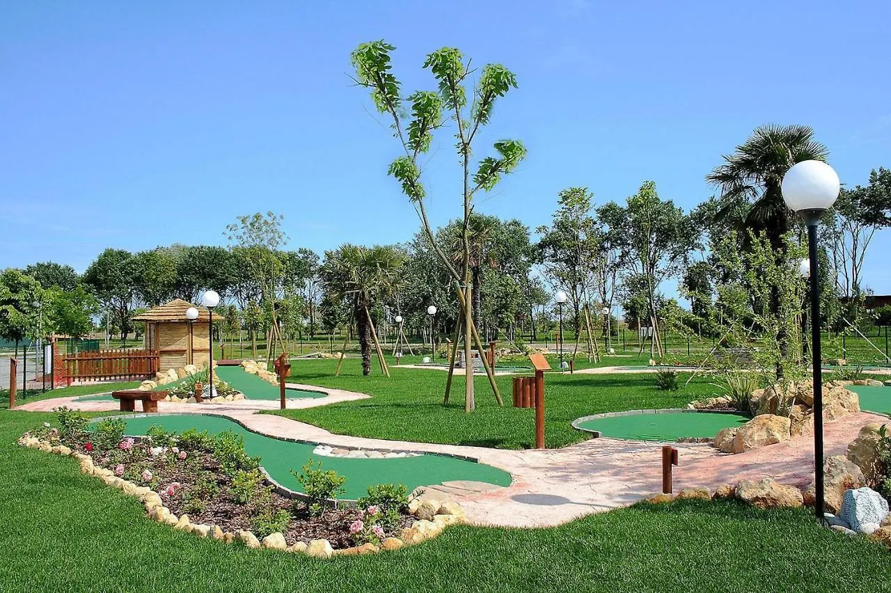 Apartment In Villaggio Ai Pini In Lido Altanea Caorle